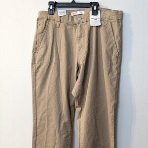 NWT Levi Strauss Men's Khaki/Tan Athletic Hybrid Chino Pants. Size 34 x 30